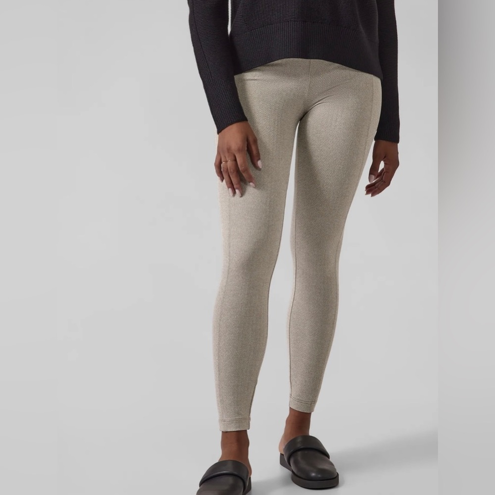 Athleta Cream Herringbone Pattern Leggings Size Medium